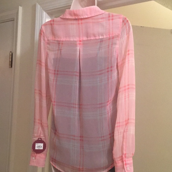 NWT button up! - Picture 4 of 4